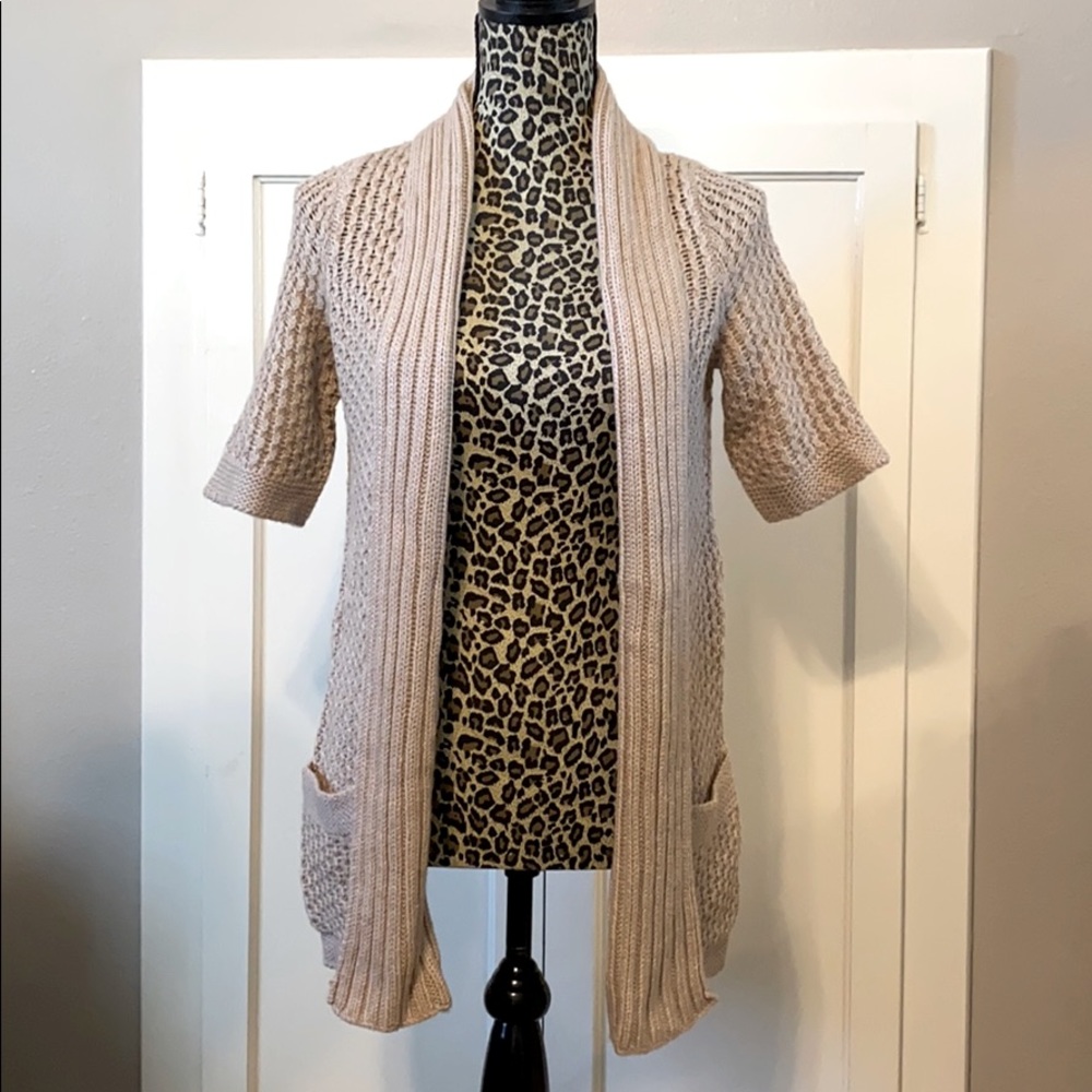 Banana Republic S/S Cardigan. Tan. Size Small